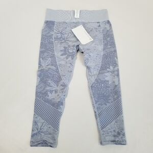 Fabletics Armelle Seamless Capri Medium 6-8 NWT